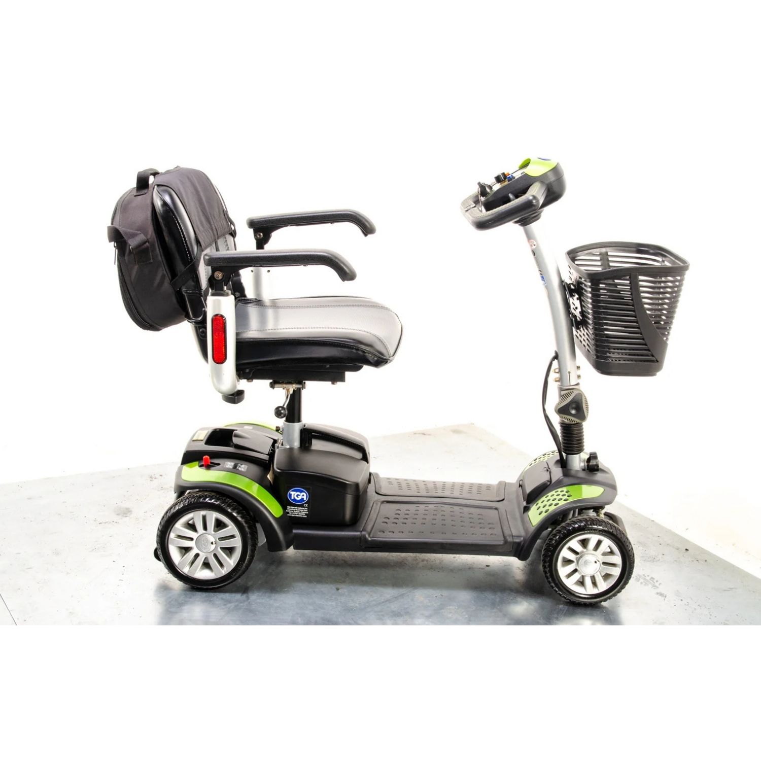 TGA marka kiralık yaşlı ve engelli scooter